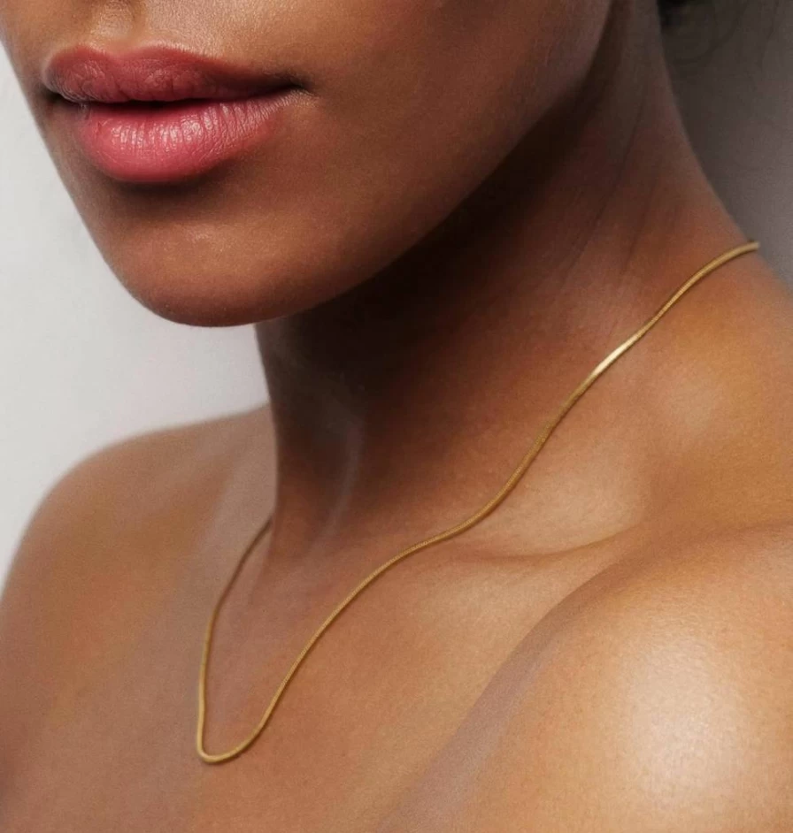 SHASHI Petite Women's Necklace - Elegant Lady's Pendant Jewelry for Everyday Wear
