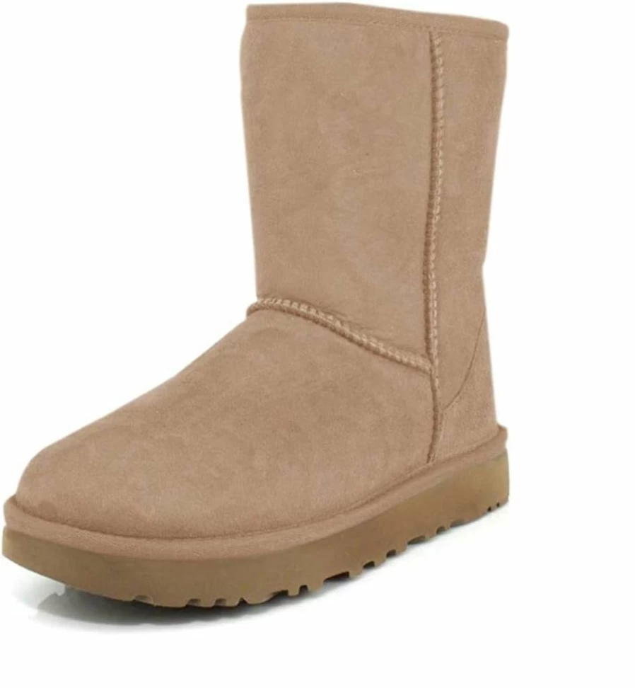 UGG Women's Classic Short II Boots in Black - Size 6 | Genuine Shearling Winter Boots