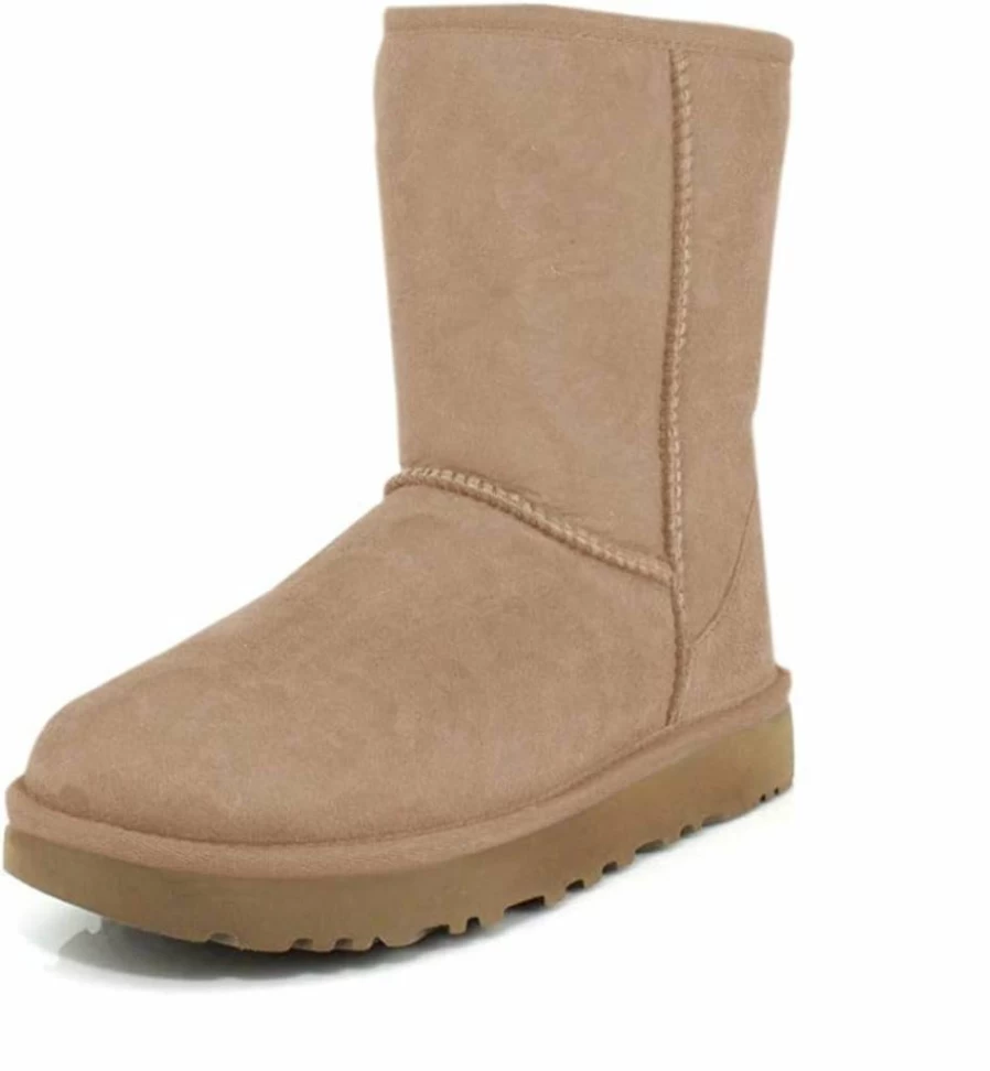 UGG Women's Classic Short II Boots in Black - Size 6 | Genuine Shearling Winter Boots