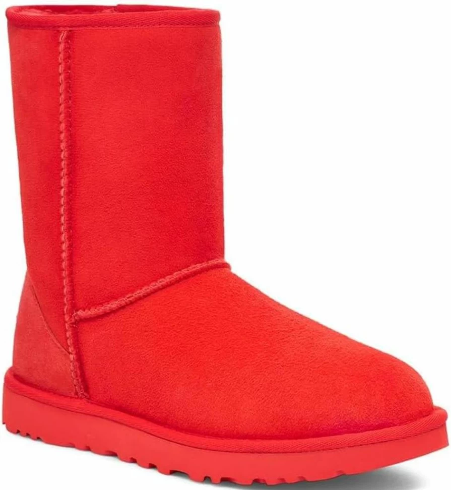 UGG Women's Classic Short II Boots in Black - Size 6 | Genuine Shearling Winter Boots