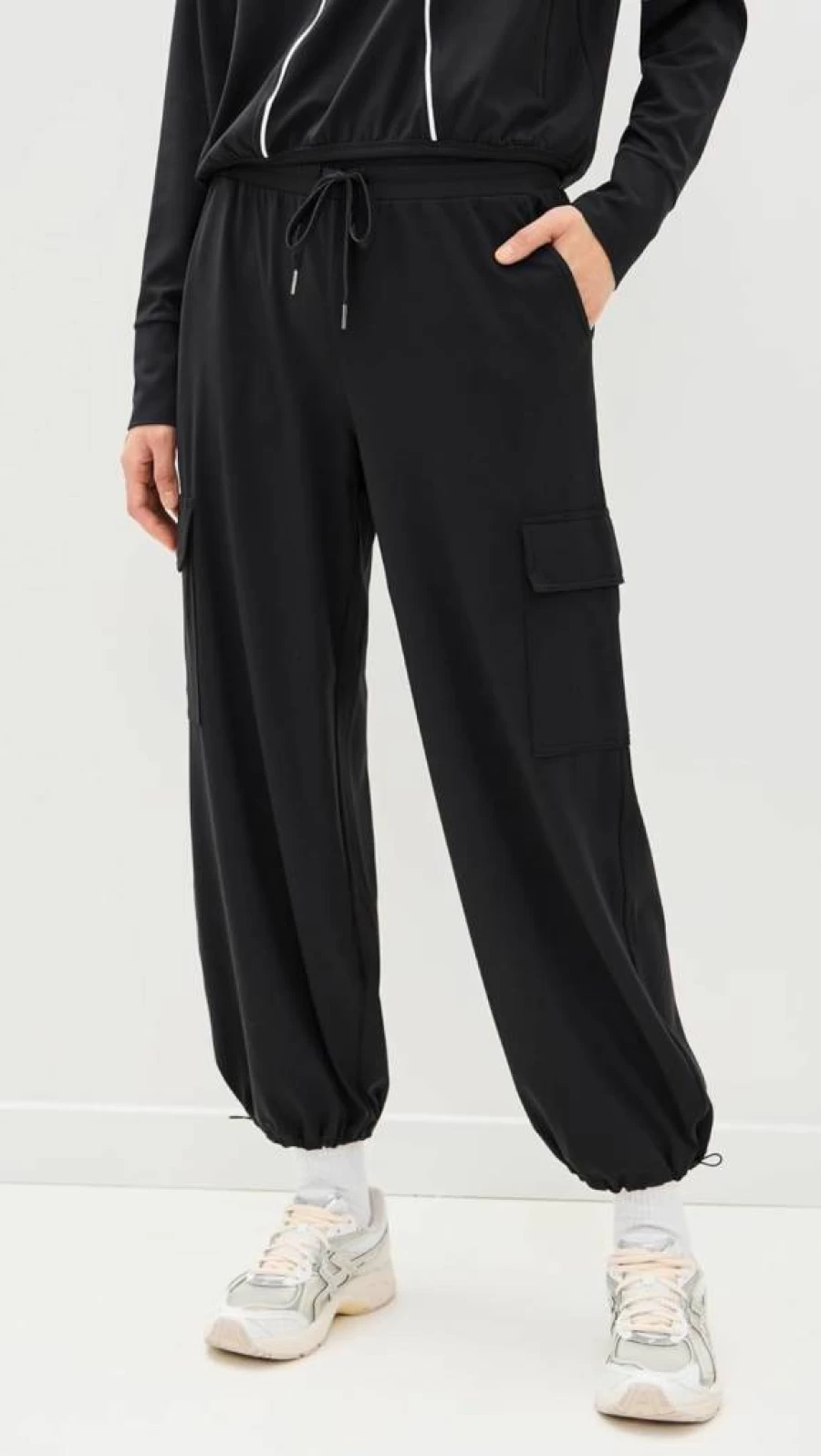 SPLITS59 Women's Nico Airweight Cargo Pants - Lightweight Comfort & Stylish Design