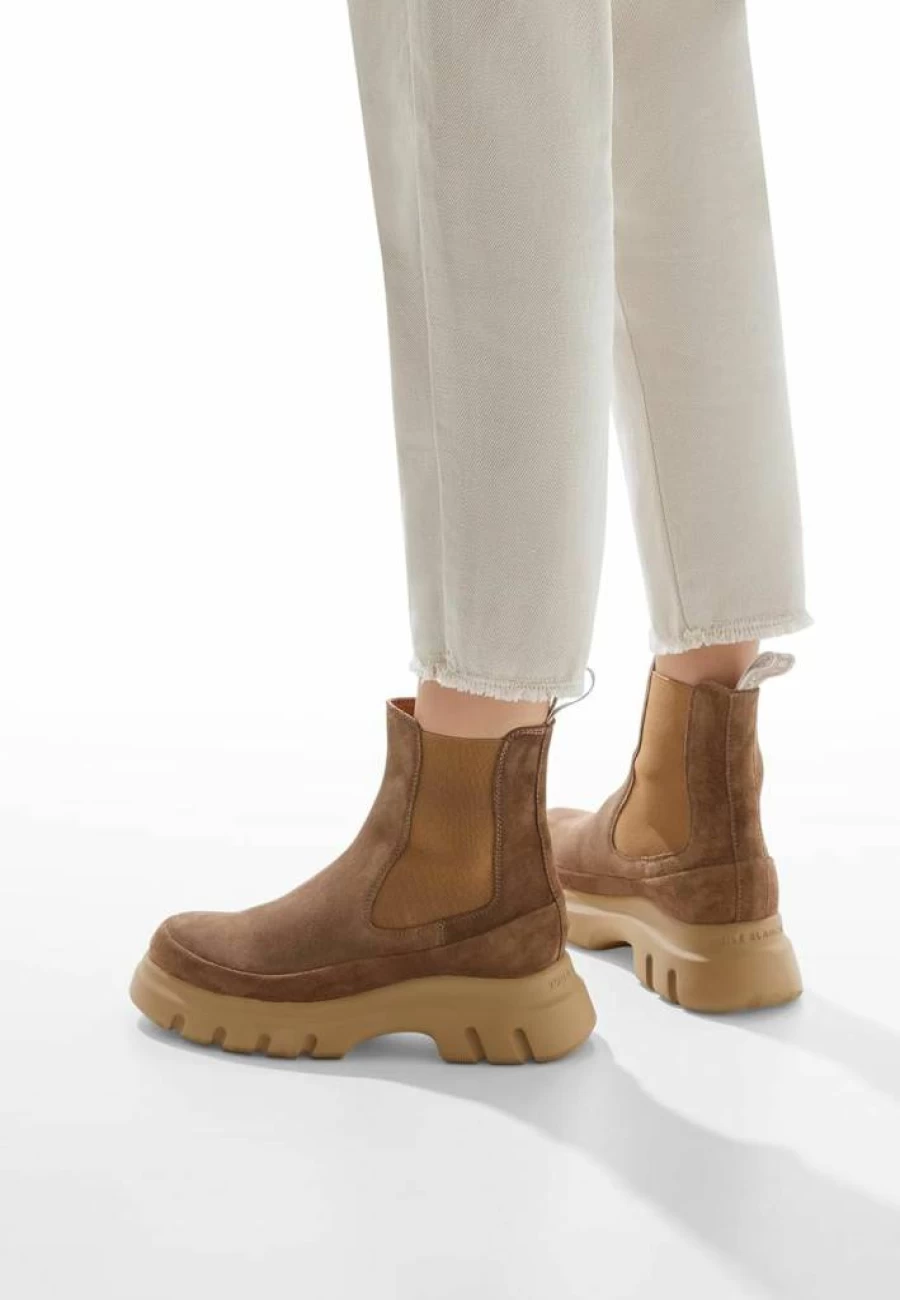 VOILE BLANCHE Women's Chelsea Boots with Twilly Detail - Stylish Ankle Boots for Women